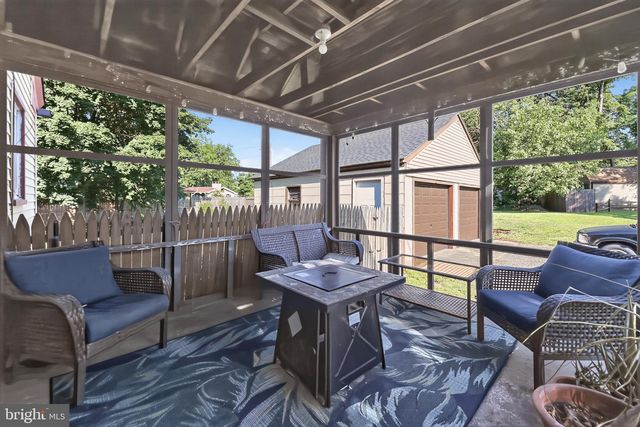 806 HIGHLAND AVE, Glendora, NJ 08029