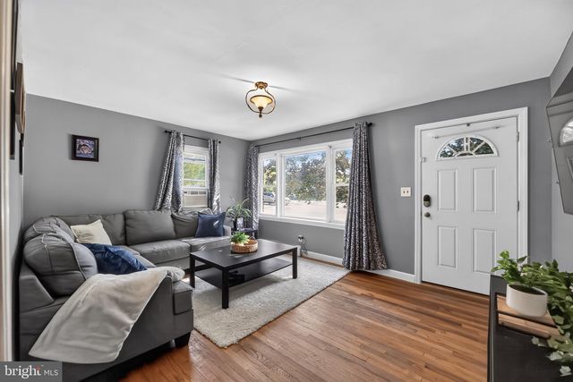 806 HIGHLAND AVE, Glendora, NJ 08029