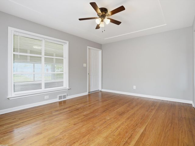 24306 Wagner Avenue, Warren, MI 48089