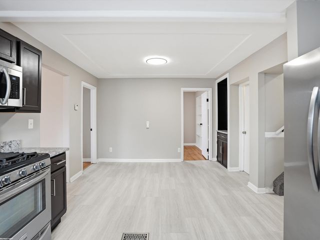 24306 Wagner Avenue, Warren, MI 48089
