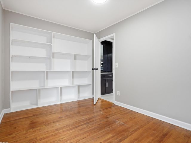 24306 Wagner Avenue, Warren, MI 48089