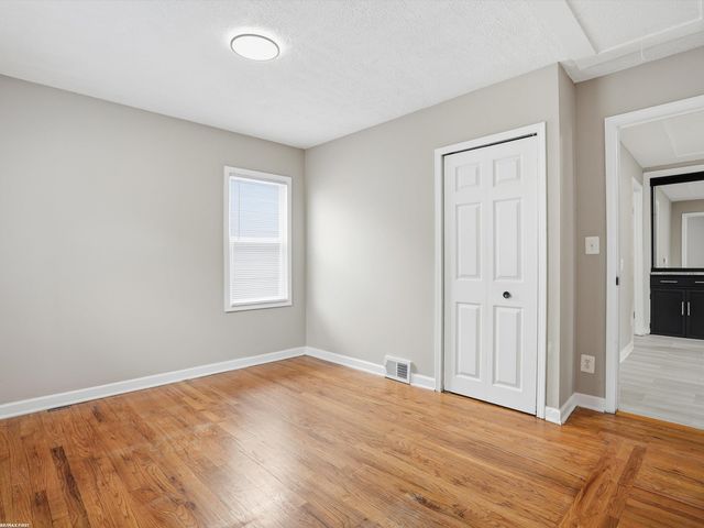 24306 Wagner Avenue, Warren, MI 48089