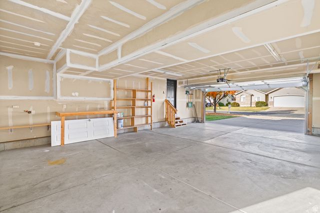 2237 W CRAIG LN, Syracuse, UT 84075