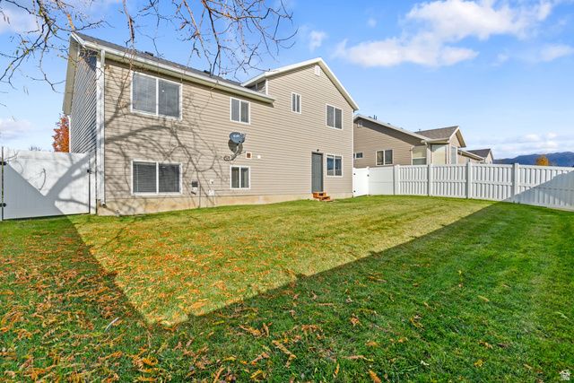 2237 W CRAIG LN, Syracuse, UT 84075