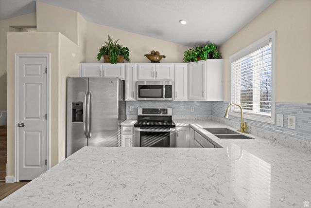 2237 W CRAIG LN, Syracuse, UT 84075