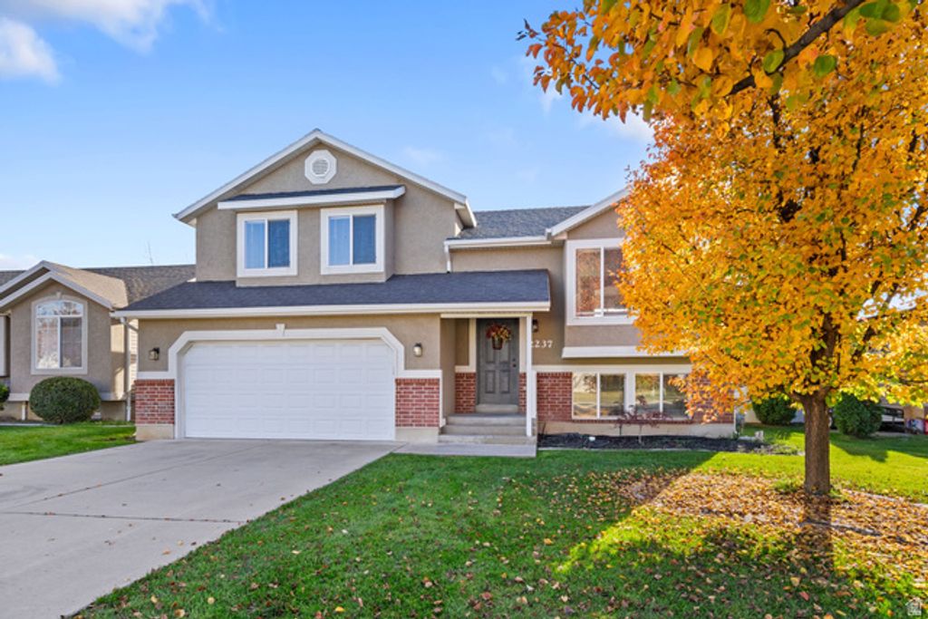 2237 W CRAIG LN, Syracuse, UT 84075