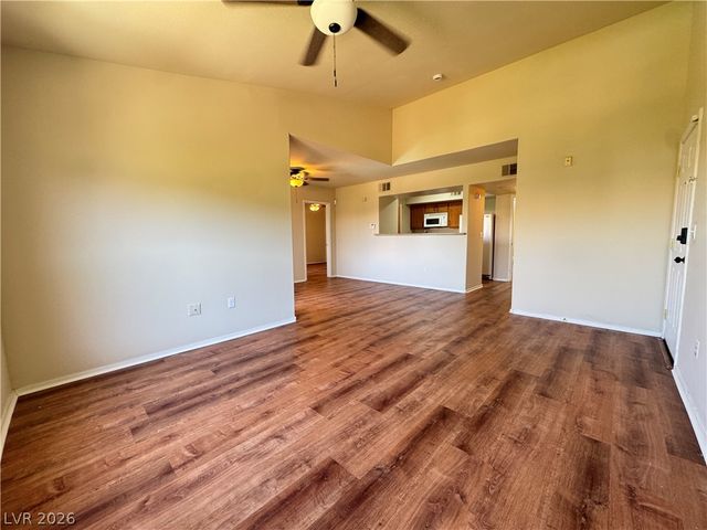 7255 West Sunset Road 2111, Las Vegas, NV 89113
