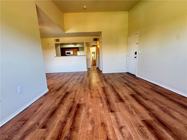 7255 West Sunset Road 2111, Las Vegas, NV 89113