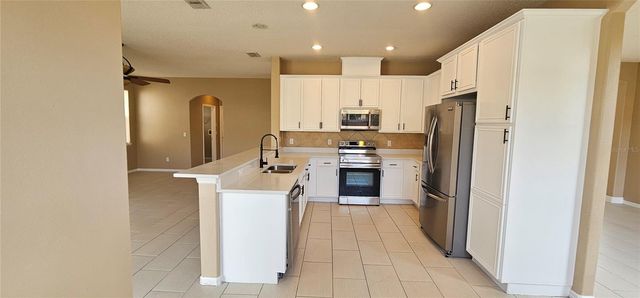 2827 SAND ARBOR CIRCLE, Orlando, FL 32824