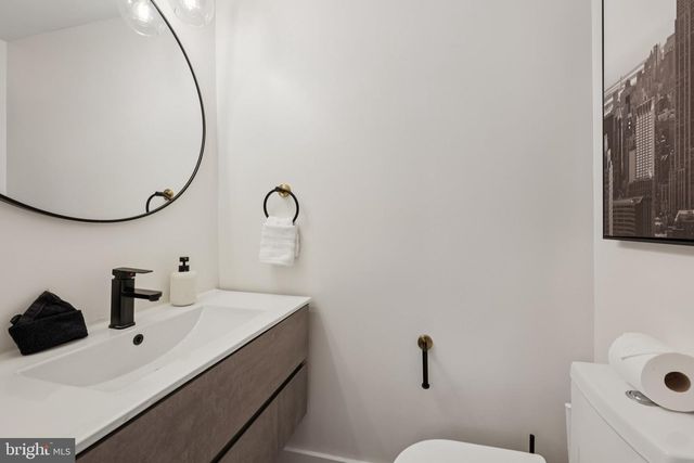 2604 4TH ST NE, Washington, DC 20002