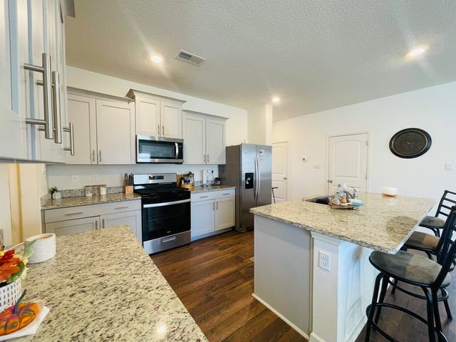 35 WITHERSPOON DR, Oakland, TN 38060