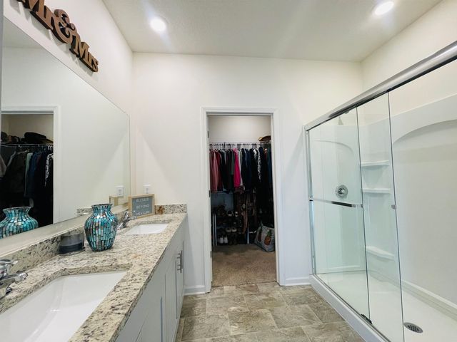 35 WITHERSPOON DR, Oakland, TN 38060