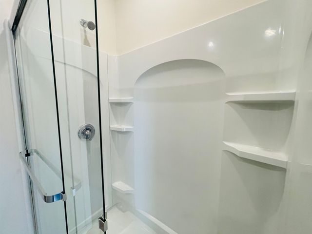 35 WITHERSPOON DR, Oakland, TN 38060