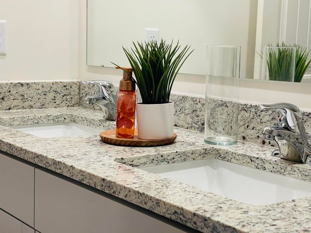 35 WITHERSPOON DR, Oakland, TN 38060