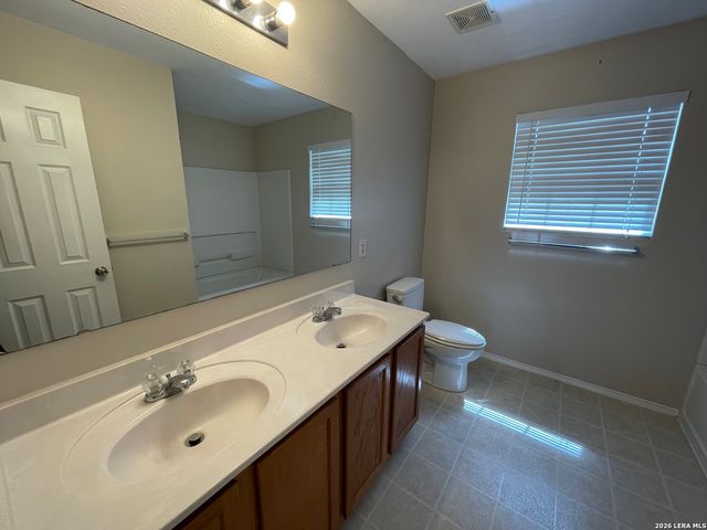 13419 RUTGERS GDN, San Antonio, TX 78249