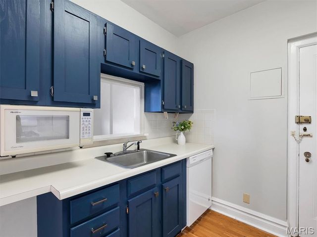3438 Russell Boulevard 804, St Louis, MO 63104
