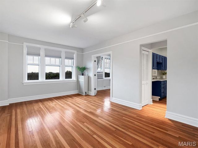 3438 Russell Boulevard 804, St Louis, MO 63104