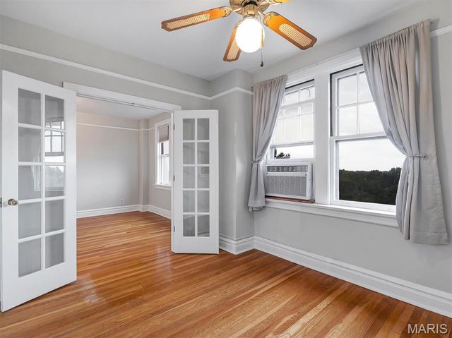3438 Russell Boulevard 804, St Louis, MO 63104
