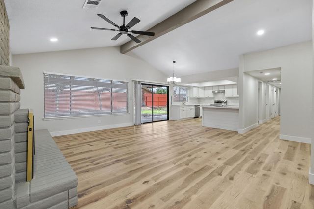 96 Burgan Avenue, Clovis, CA 93611