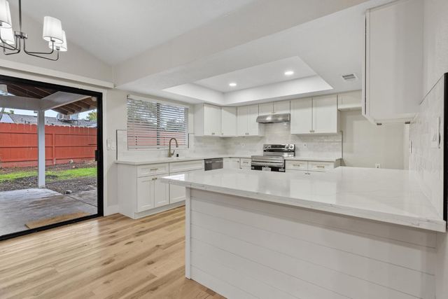 96 Burgan Avenue, Clovis, CA 93611