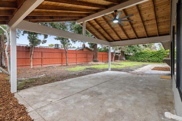 96 Burgan Avenue, Clovis, CA 93611