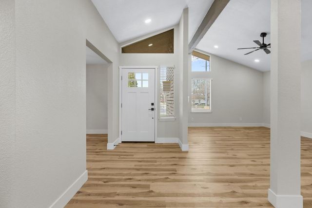 96 Burgan Avenue, Clovis, CA 93611