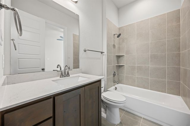 157 Aria Drive, Waxahachie, TX 75165