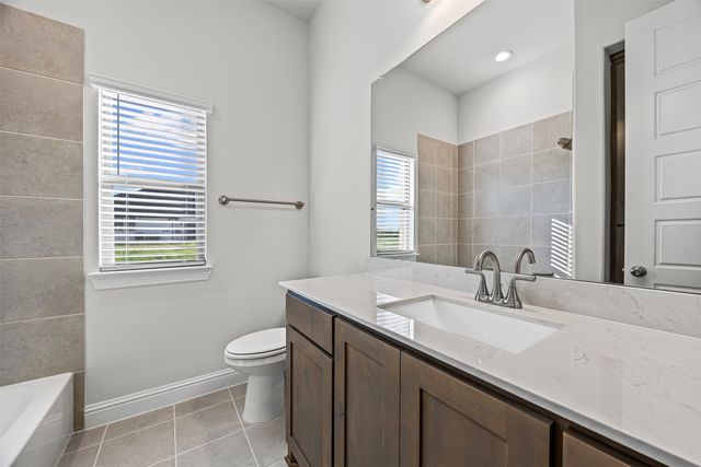 157 Aria Drive, Waxahachie, TX 75165