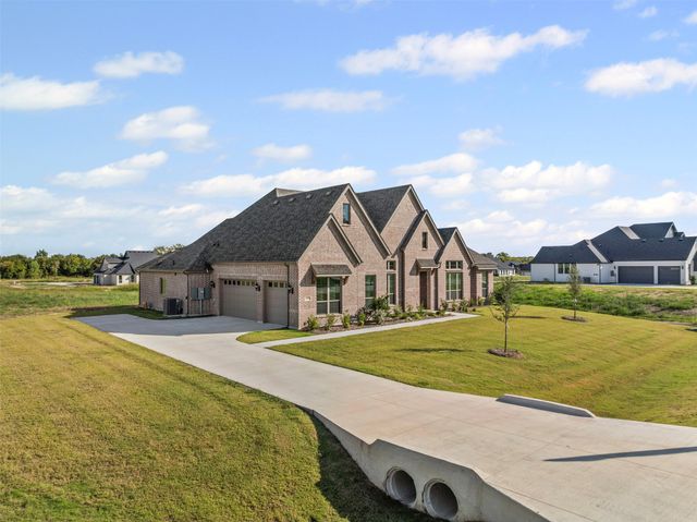 157 Aria Drive, Waxahachie, TX 75165