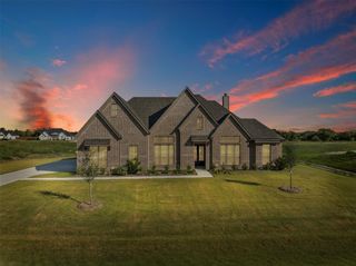 157 Aria Drive, Waxahachie, TX 75165