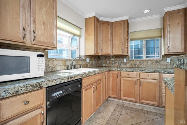 4828 Iroquois Trl, Kelseyville, CA 95451