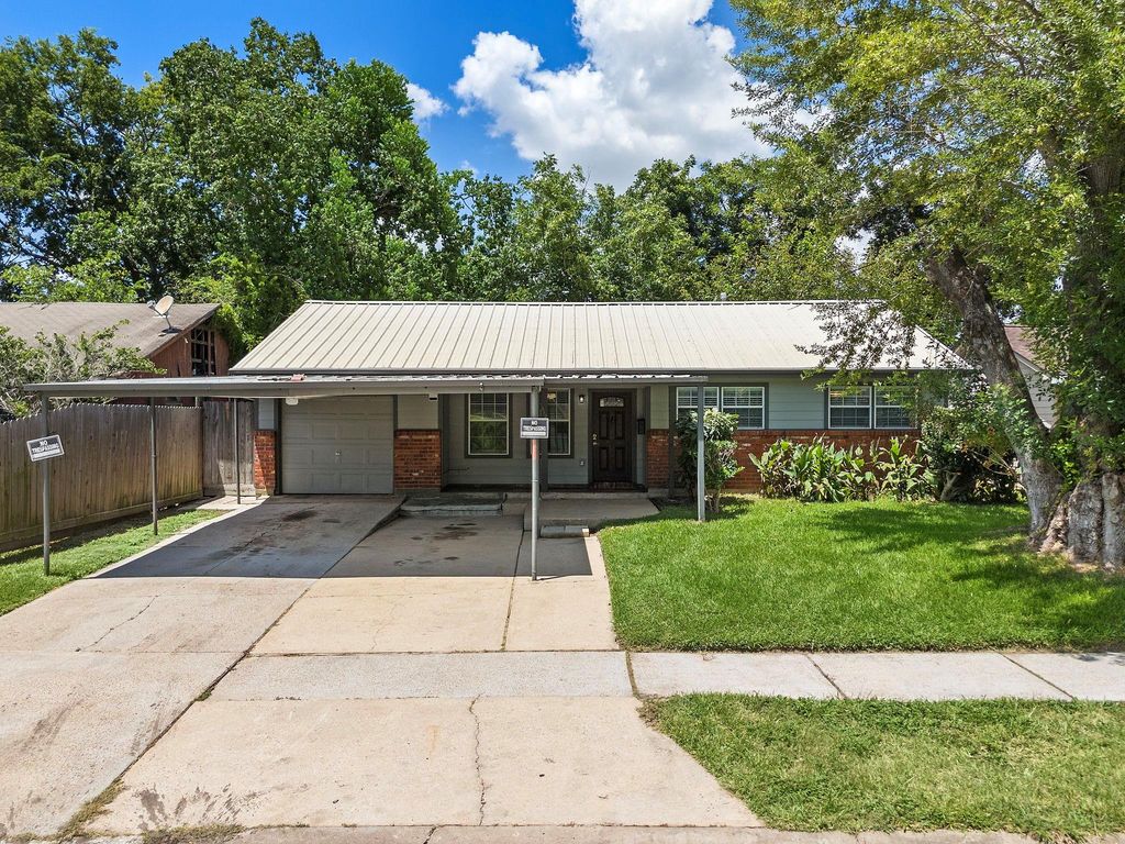319 Arvana Street, Houston, TX 77034
