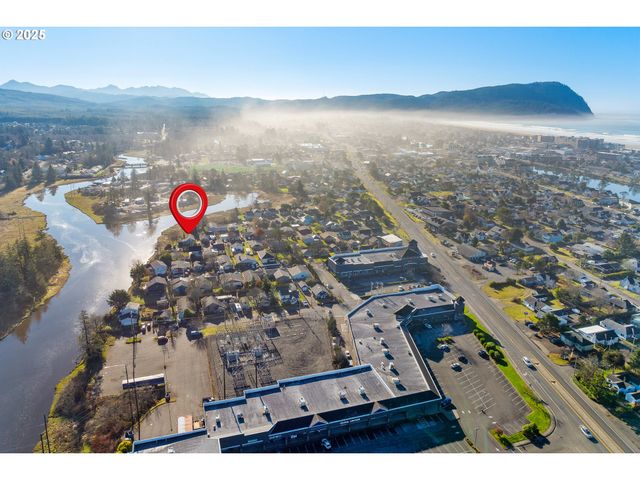 1299 6TH Ave, Seaside, OR 97138