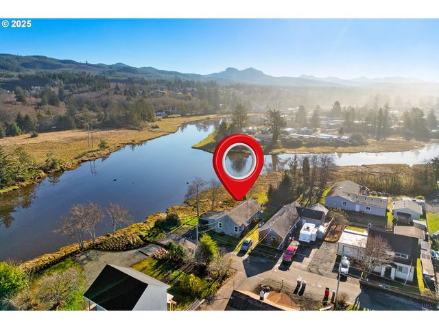 1299 6TH Ave, Seaside, OR 97138