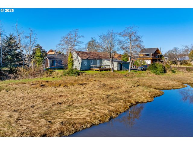 1299 6TH Ave, Seaside, OR 97138