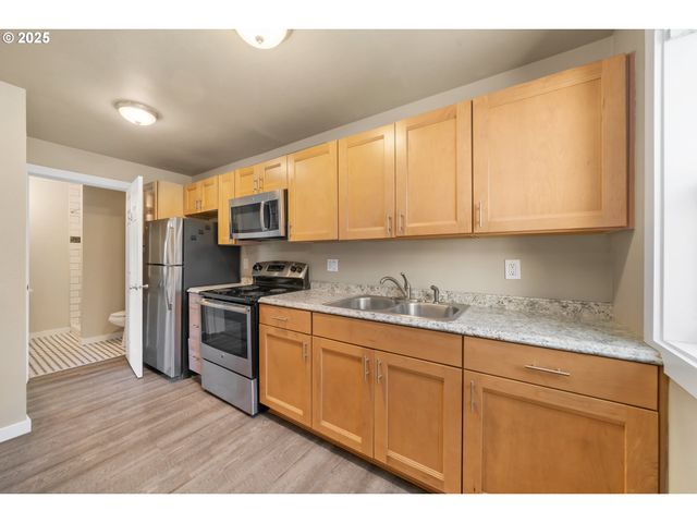 1299 6TH Ave, Seaside, OR 97138