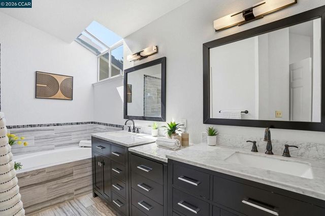 111 Lakeridge Ln, San Ramon, CA 94582