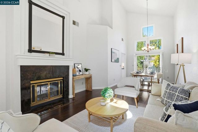 111 Lakeridge Ln, San Ramon, CA 94582