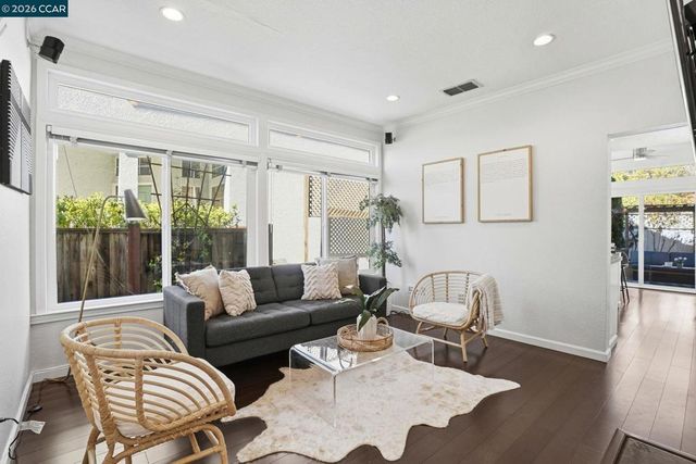 111 Lakeridge Ln, San Ramon, CA 94582