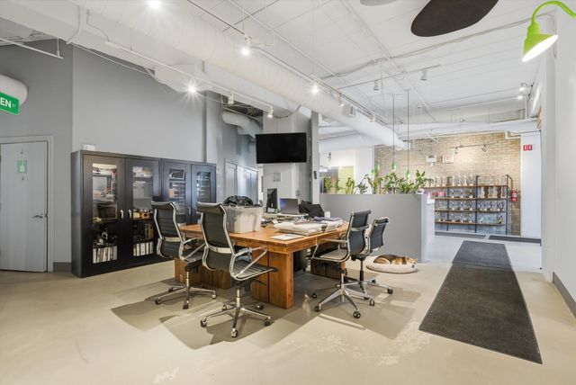 2675 W Grand Avenue, Chicago, IL 60612