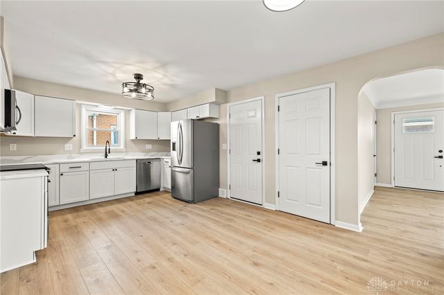 100 Crowthers Drive, Hamilton, OH 45013