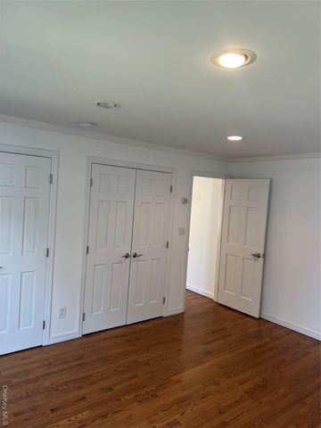 1016 Oaks Drive, Franklin Square, NY 11010