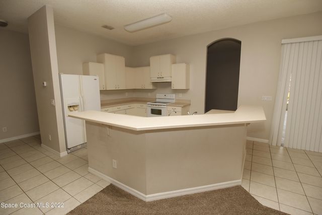 471 Hancock Street SW, Palm Bay, FL 32908