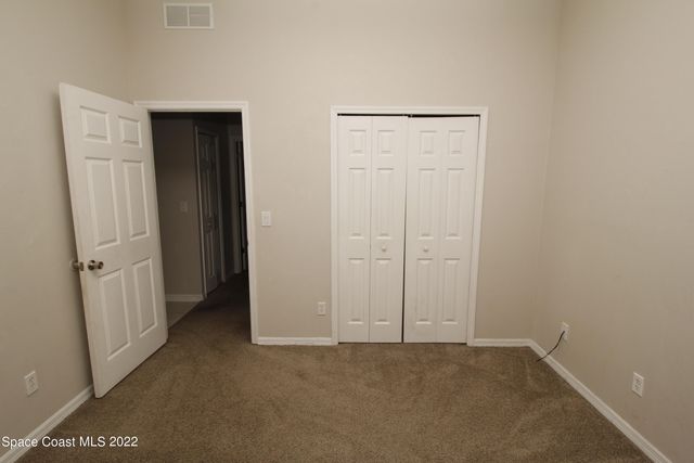 471 Hancock Street SW, Palm Bay, FL 32908