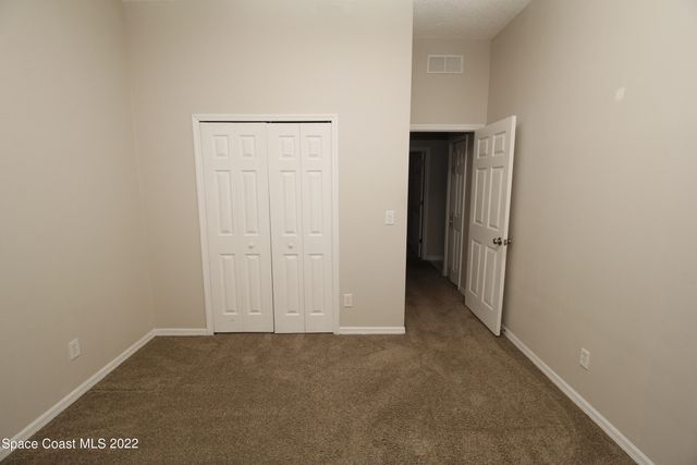 471 Hancock Street SW, Palm Bay, FL 32908