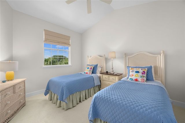 8735 Lakeside Boulevard 210, Vero Beach, FL 32963