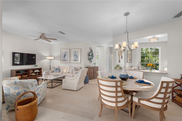 8735 Lakeside Boulevard 210, Vero Beach, FL 32963