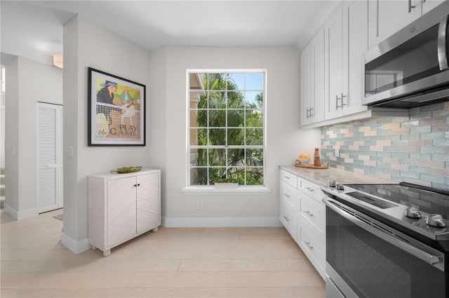 8735 Lakeside Boulevard 210, Vero Beach, FL 32963