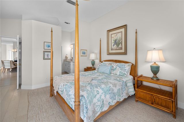 8735 Lakeside Boulevard 210, Vero Beach, FL 32963