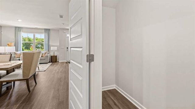 360 Sound Circle, Stockbridge, GA 30281